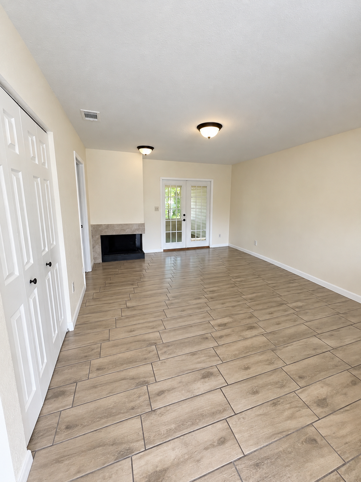 1584 Revere Ln - Photo 4 of 13