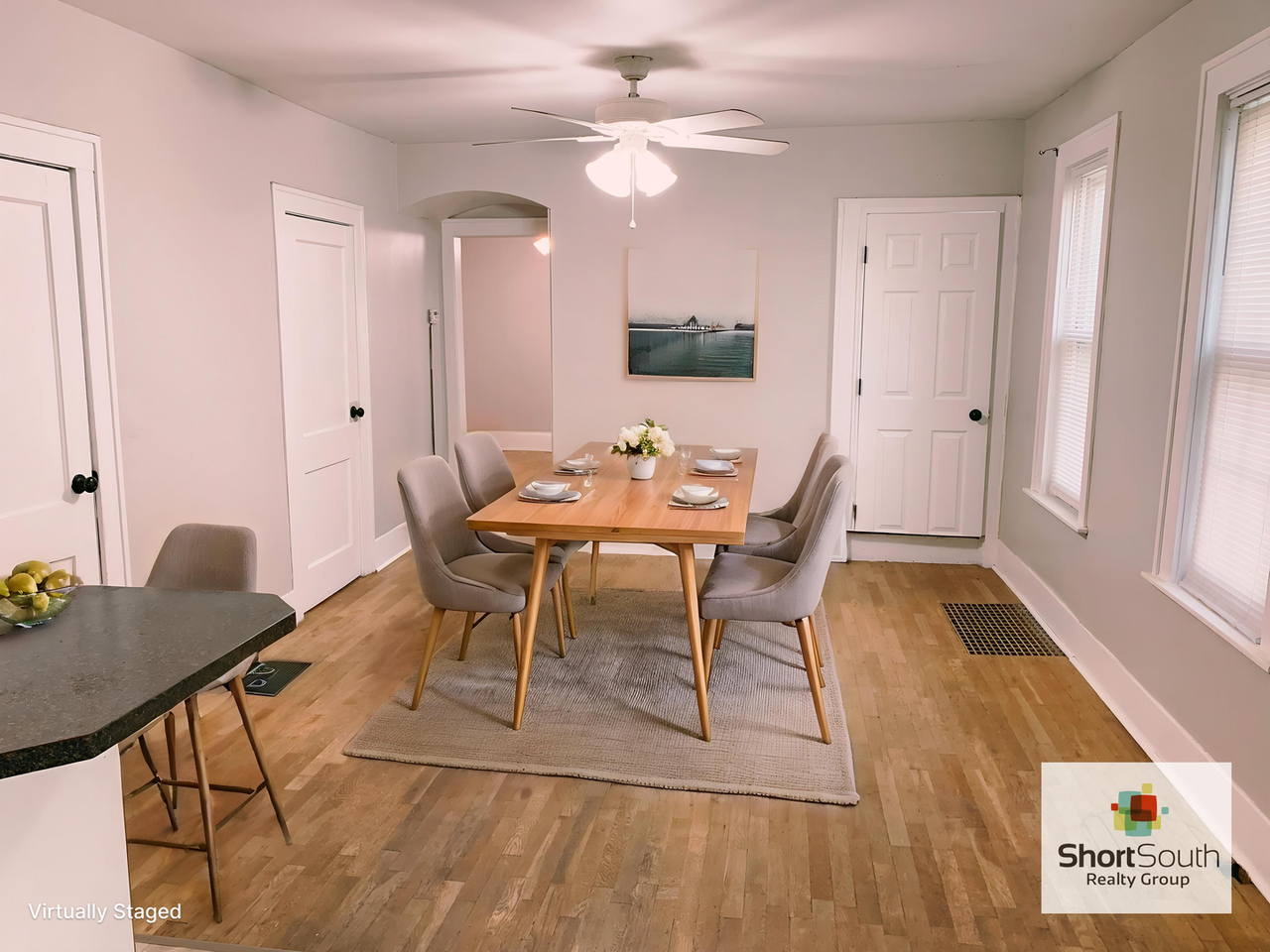954 Sigsbee St Se - Photo 4 of 12