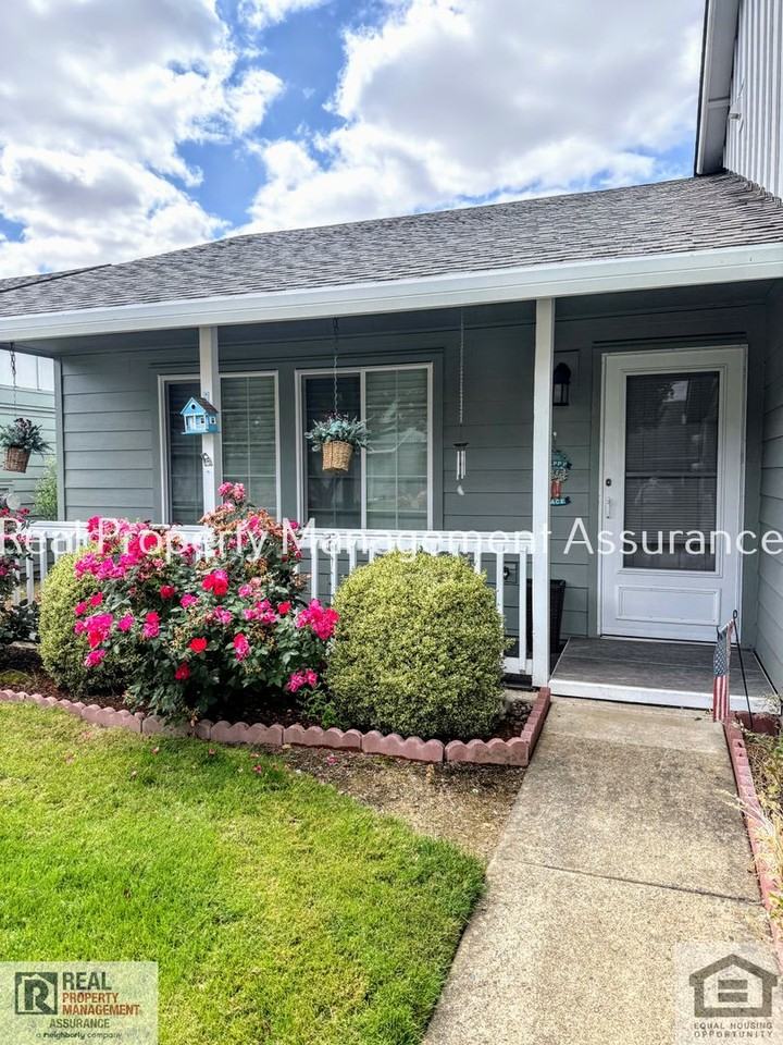 2383 Se 61st Ln - Photo 2 of 25