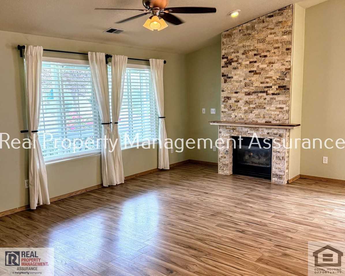 2383 Se 61st Ln - Photo 4 of 25