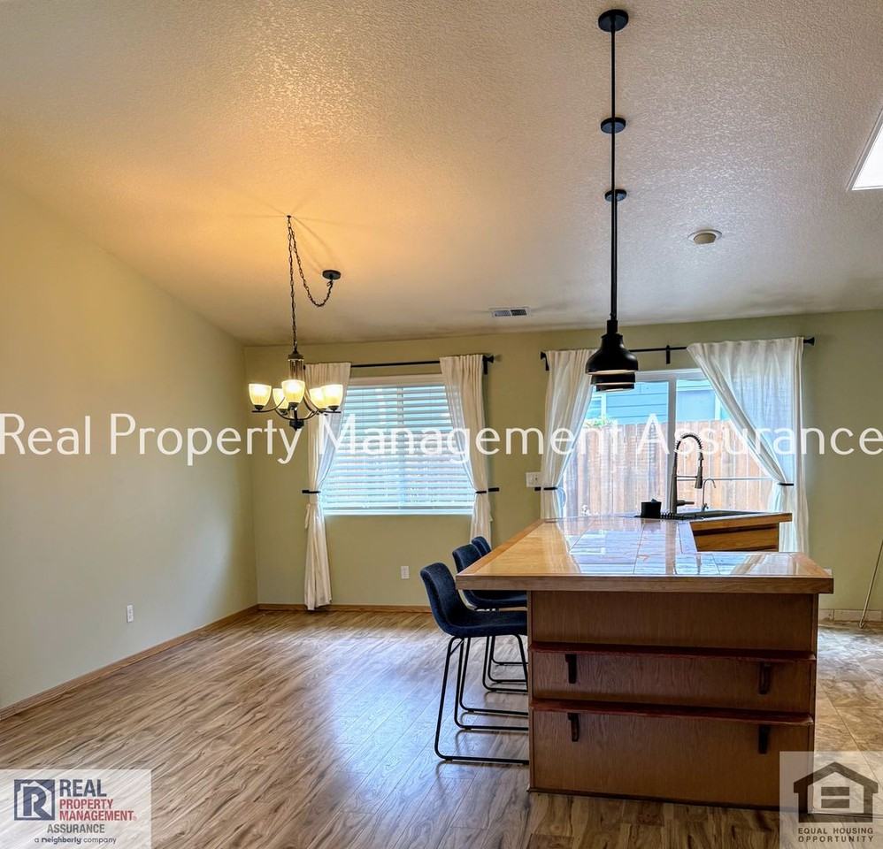 2383 Se 61st Ln - Photo 5 of 25
