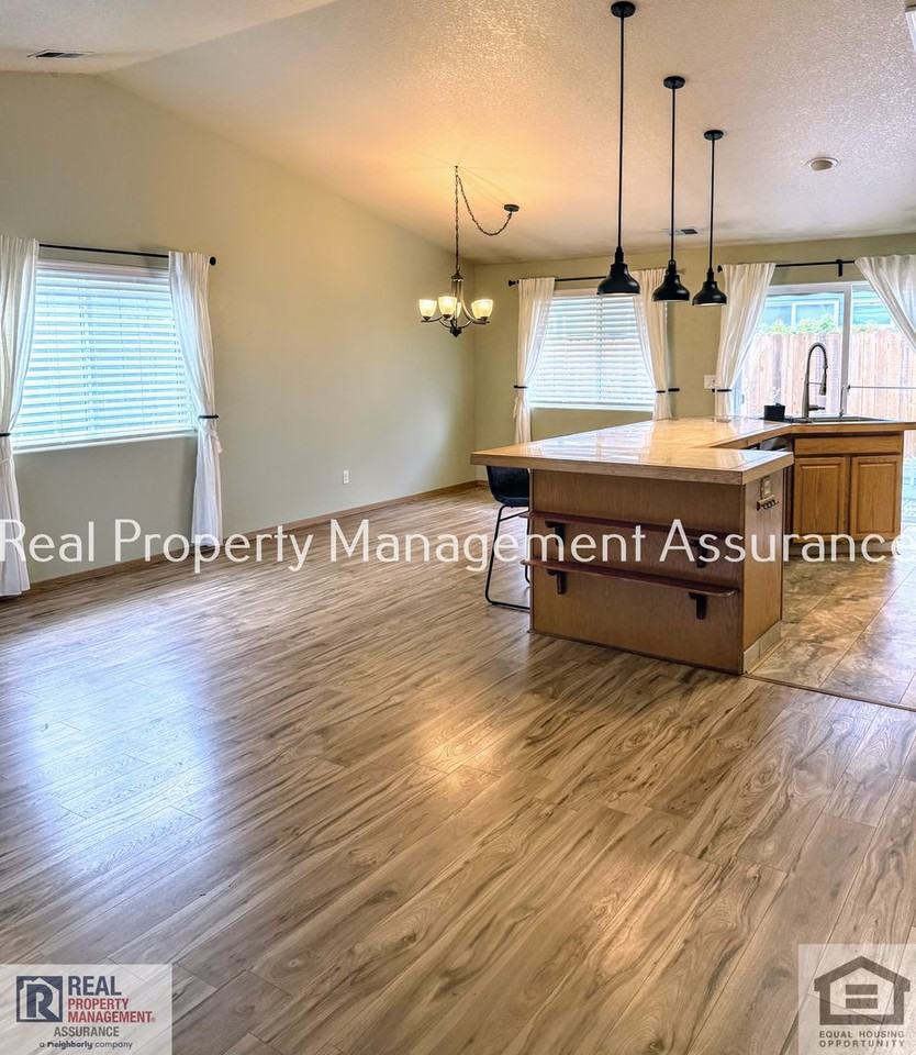 2383 Se 61st Ln - Photo 6 of 25