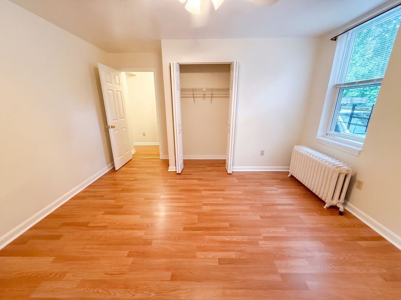 325 N Neville St - Photo 6 of 15