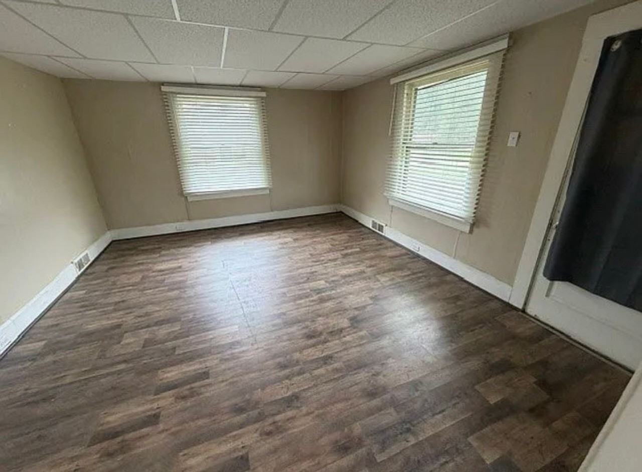 301 Patterson Ave - Photo 6 of 10