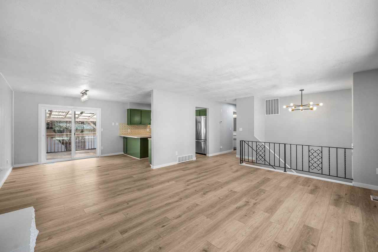 111 S Ridgewood Dr - Photo 5 of 32