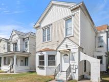 2919 W Market St - Photo 1 of 1