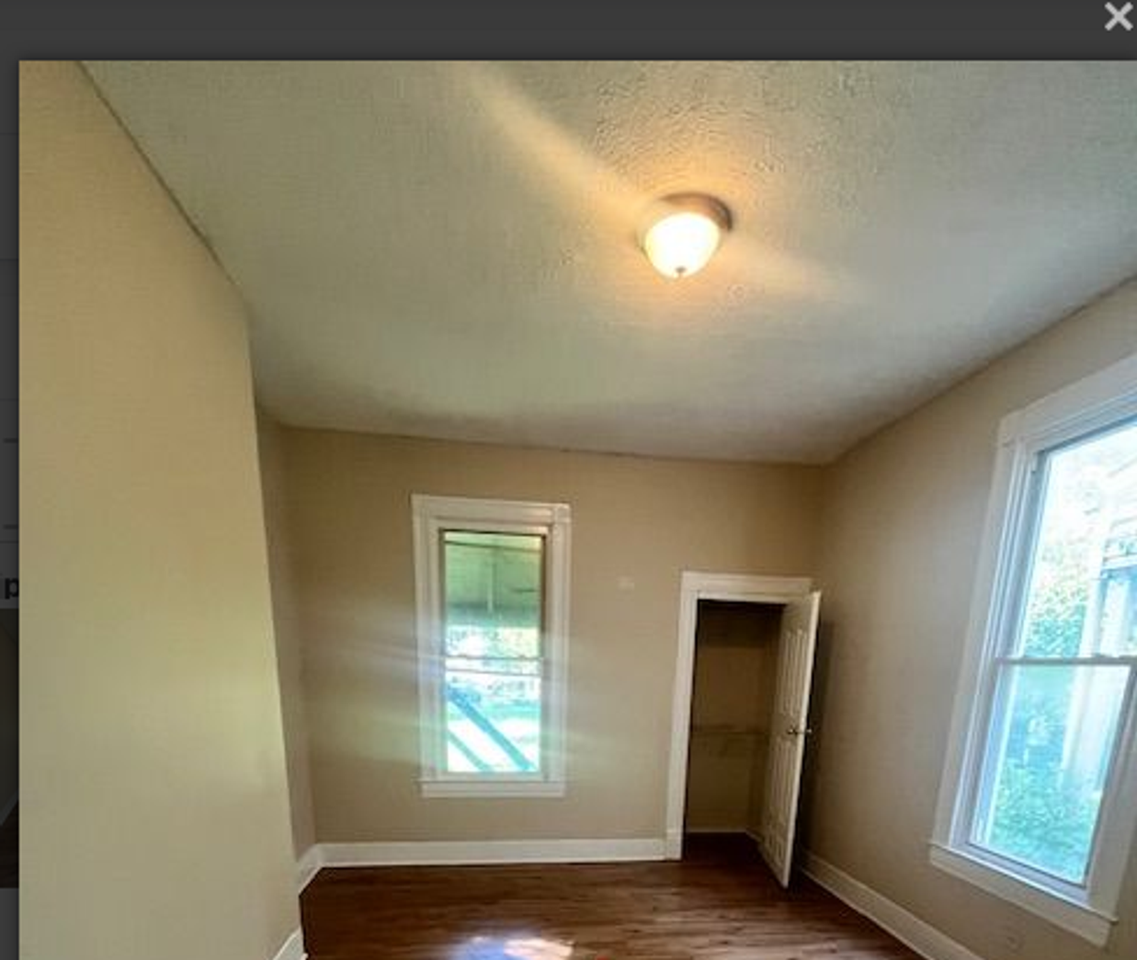 2919 W Market St - Photo 6 of 13
