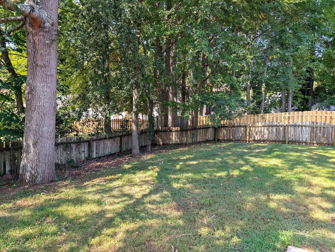 11024 Sandboar St - Photo 4 of 18