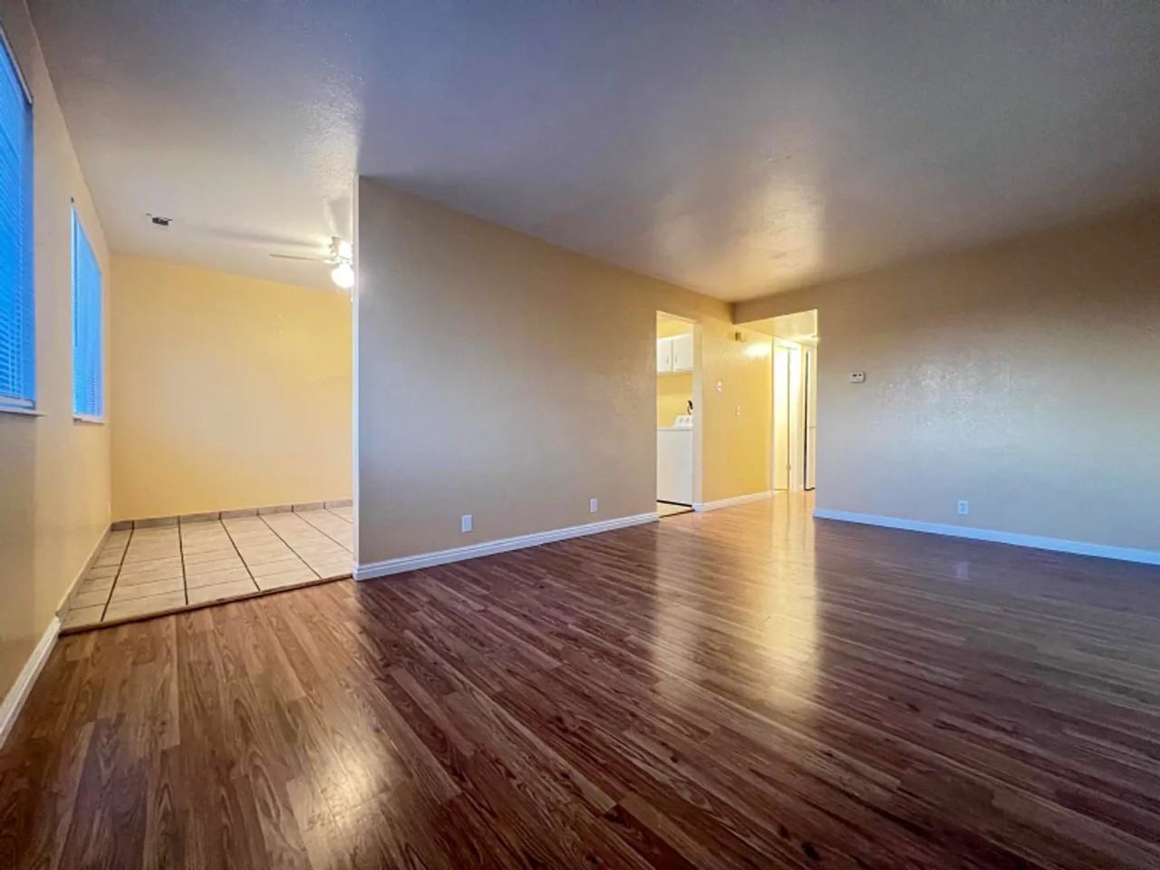 768 768 N Redwood Rd - 768 N Redwood Rd - Photo 3 of 10