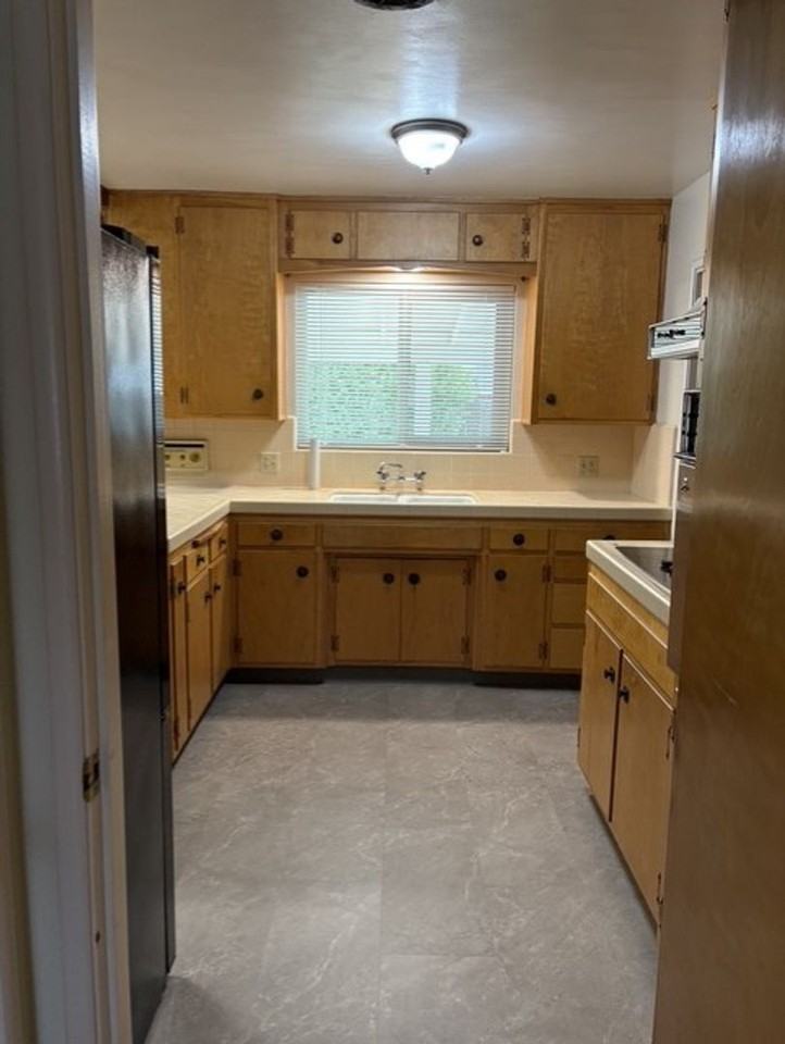 3401 Fremont St - Photo 5 of 19