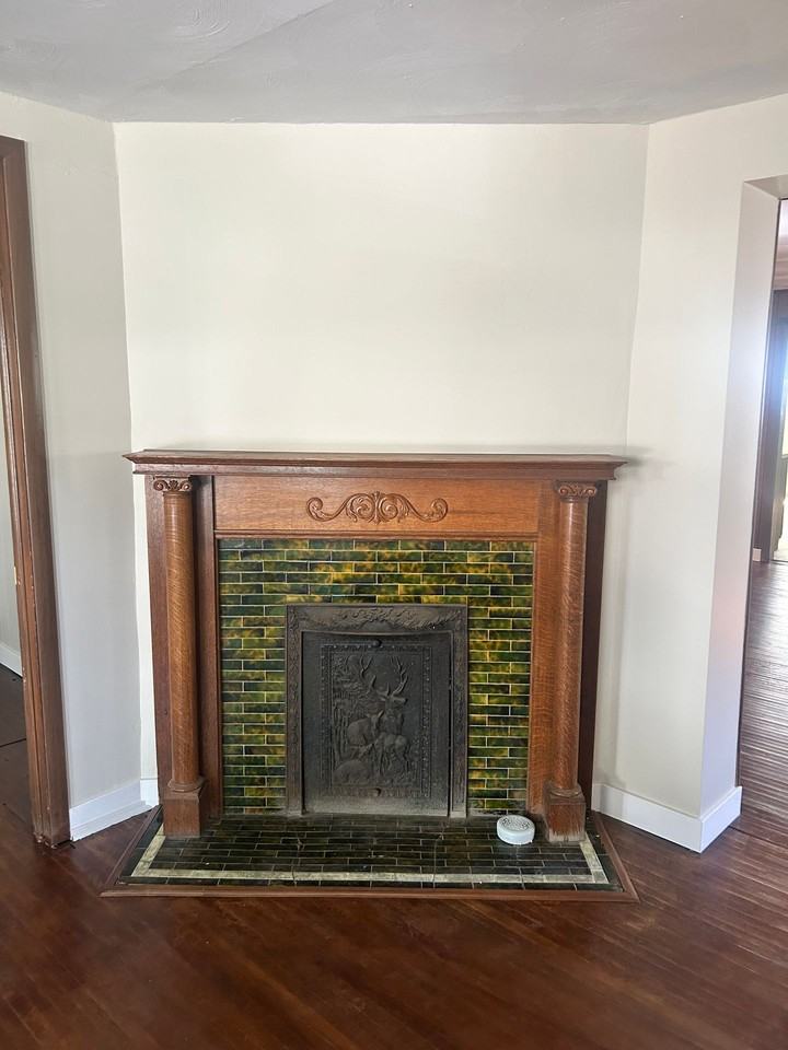702 S Glenwood Ave - Photo 4 of 13