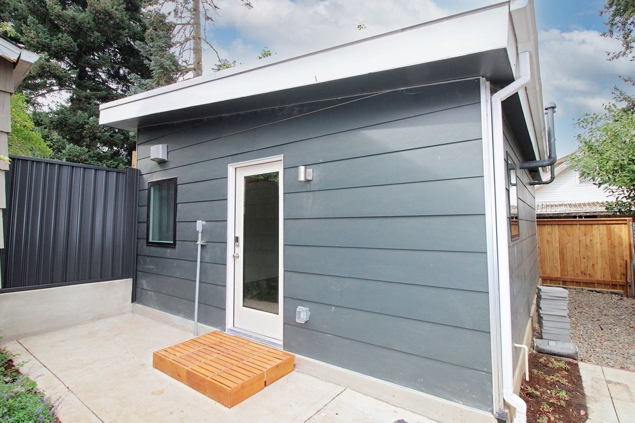 2531 N Farragut St - Photo 2 of 13