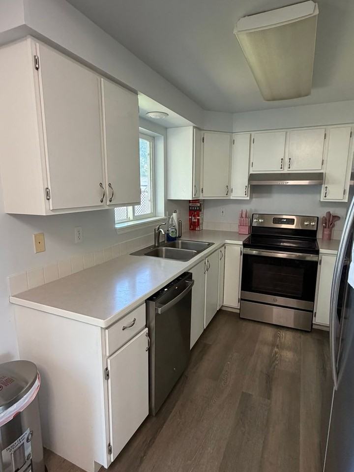 1905 Garden Way - Photo 5 of 26