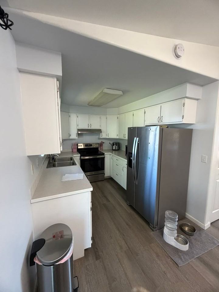 1905 Garden Way - Photo 7 of 26