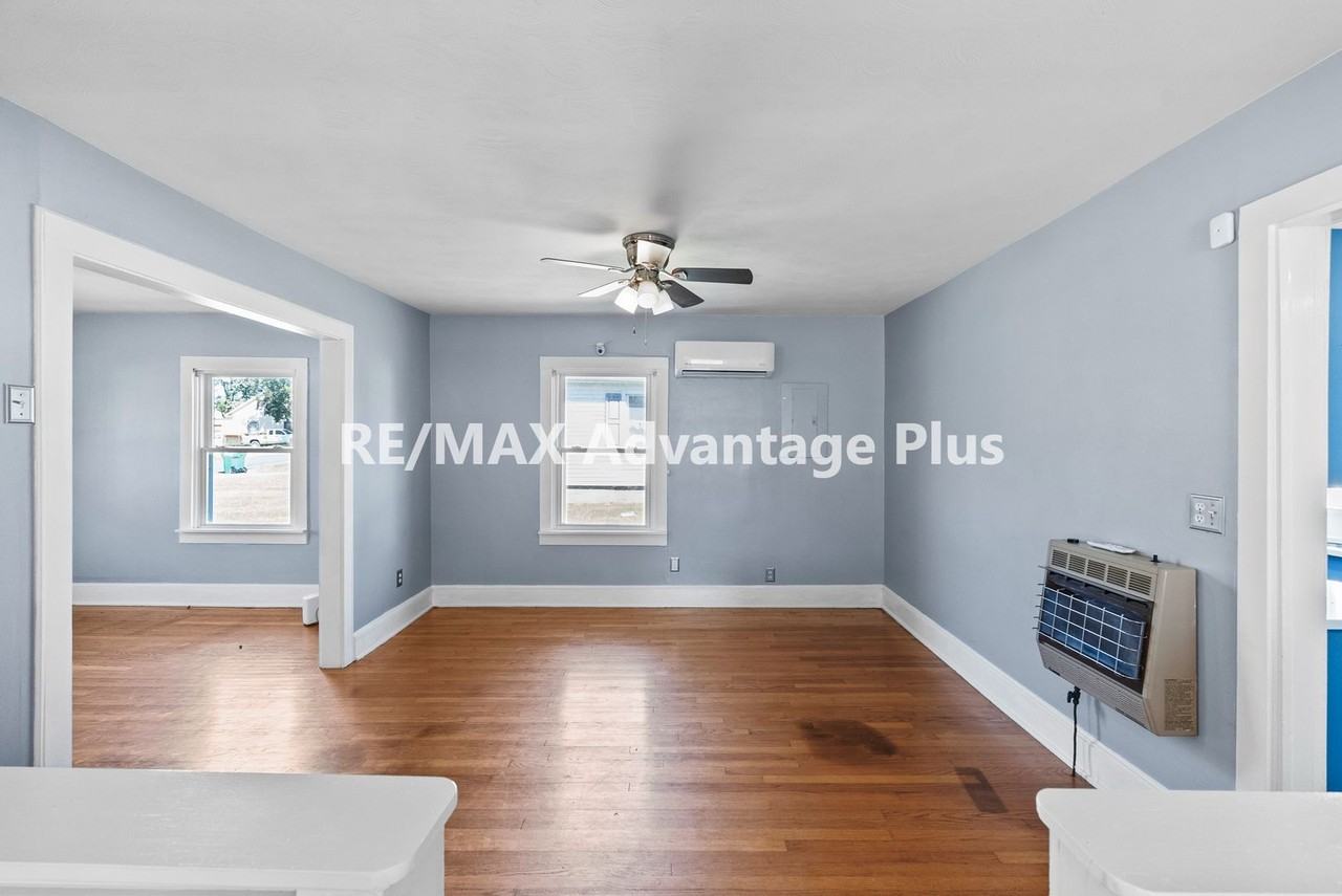 127 Hancock St - Photo 6 of 50