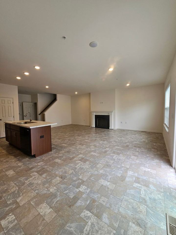2456 Spring Water Cir - Photo 4 of 18