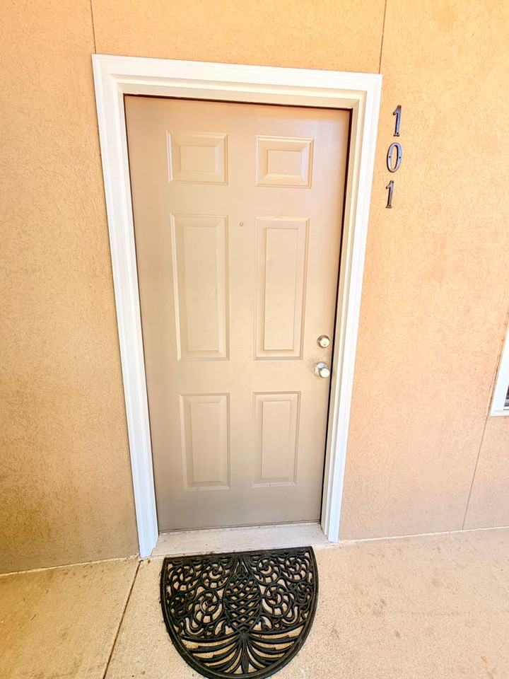 320 W Glenn Ave #101 - Photo 2 of 12