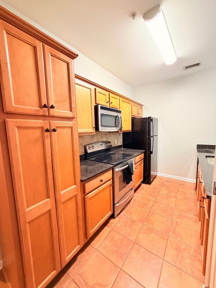 320 W Glenn Ave #101 - Photo 3 of 12