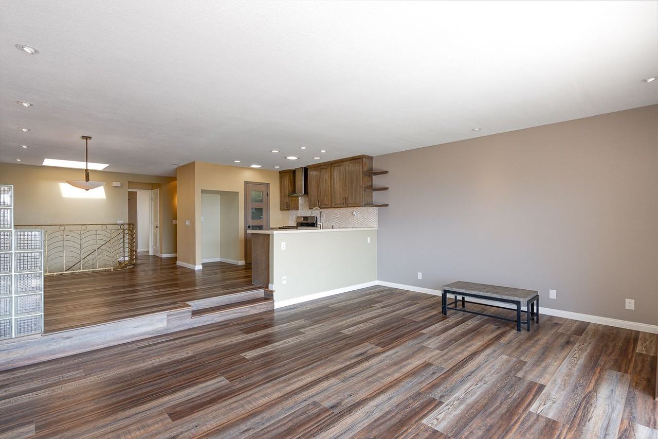 864 Vallecito Dr - Photo 5 of 33