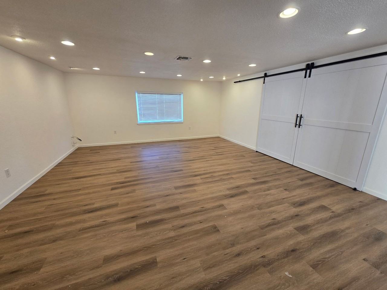 9412 Achates Cir - Photo 5 of 14