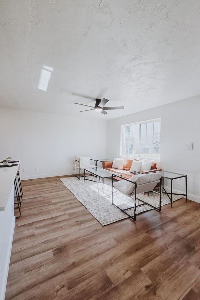 861 N Revere #E - Photo 6 of 22