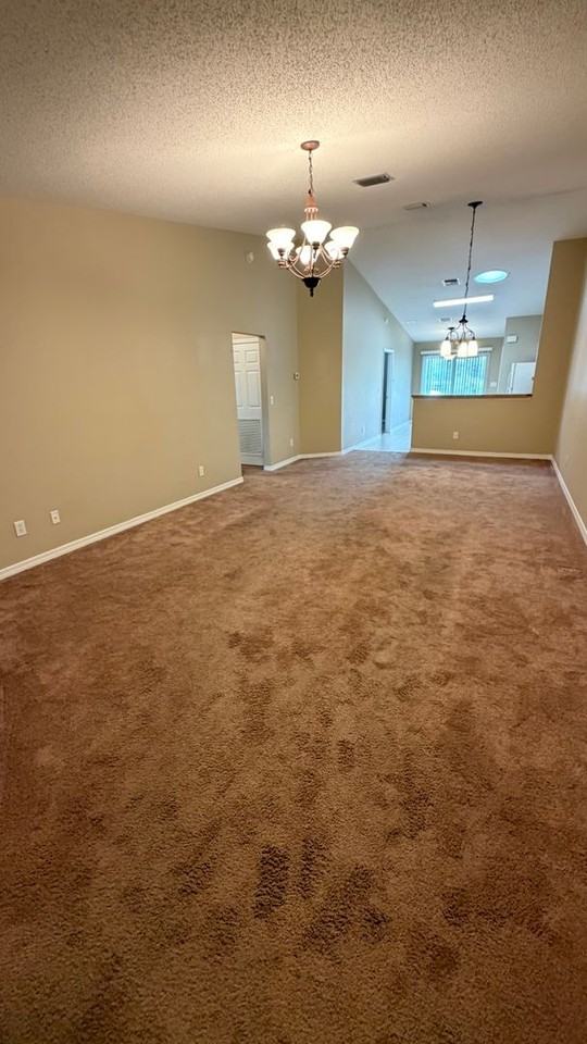 3147 Meadow St - Photo 5 of 17