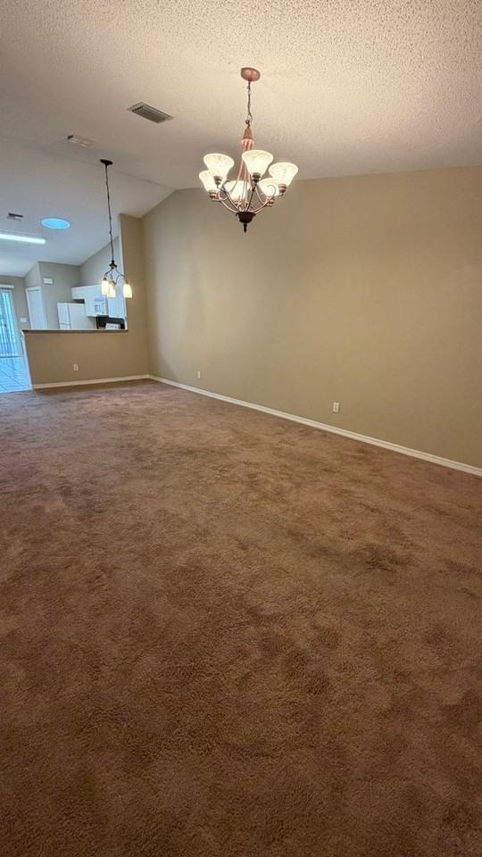 3147 Meadow St - Photo 6 of 17