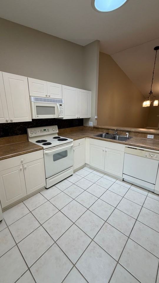 3147 Meadow St - Photo 7 of 17