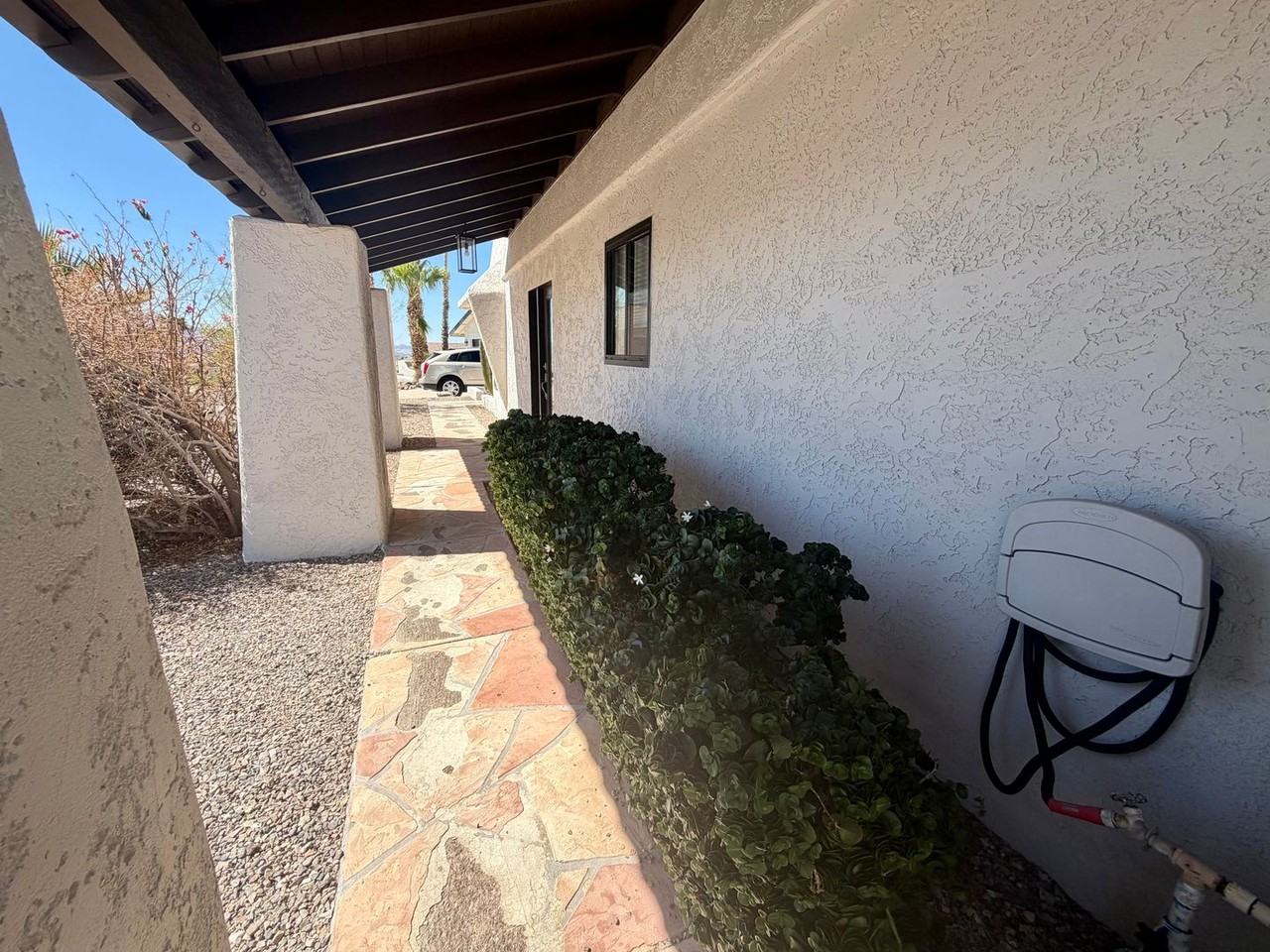 3565 Wayward Wind Dr - Photo 4 of 47