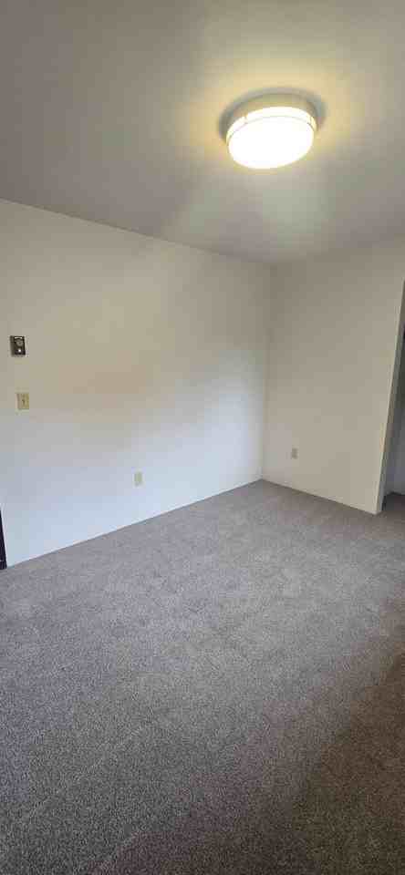 510 E Spruce St - Photo 2 of 24