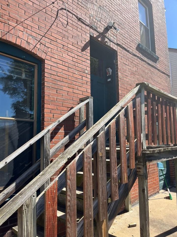 123 E 6th St - Photo 2 of 6