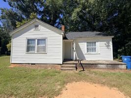 featured image of 224 Sloan Ave