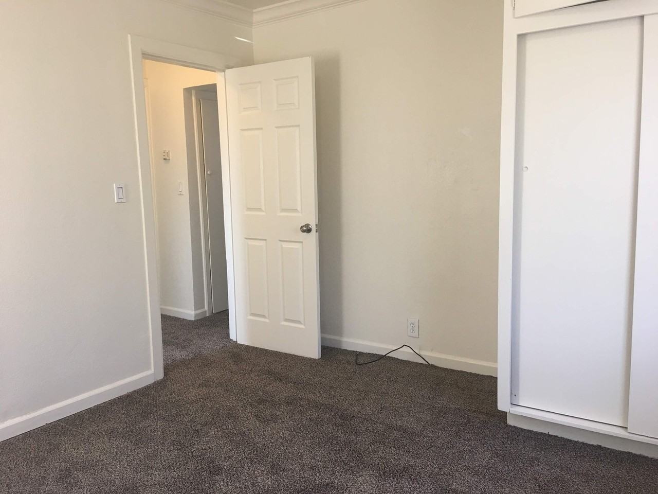 1612 E Home Ave - Photo 6 of 12