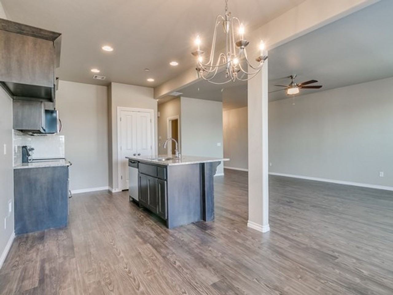 759 Sw 14th St - Photo 6 of 22