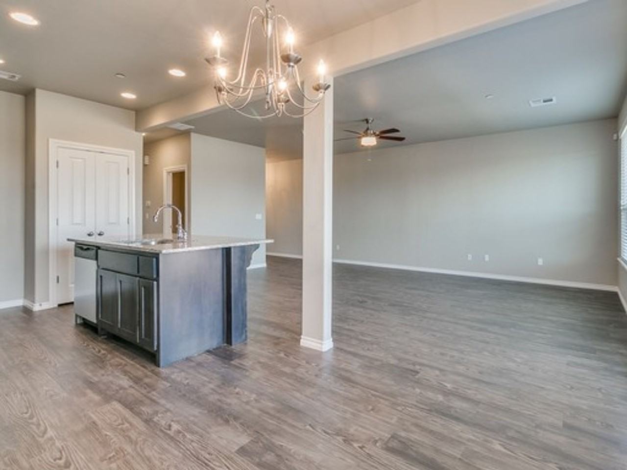 759 Sw 14th St - Photo 7 of 22