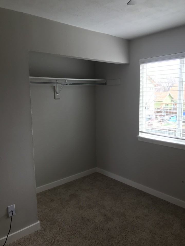 4512 S Buckley Way - Photo 7 of 15