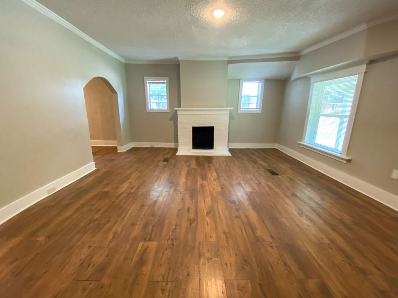 3488 Powell Ave - Photo 6 of 21