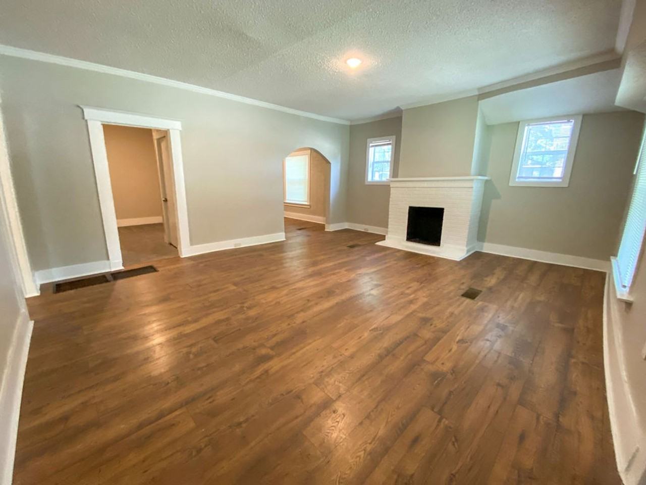 3488 Powell Ave - Photo 7 of 21
