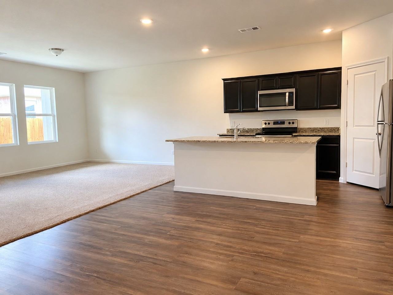 6525 Trident Ct - Photo 5 of 22