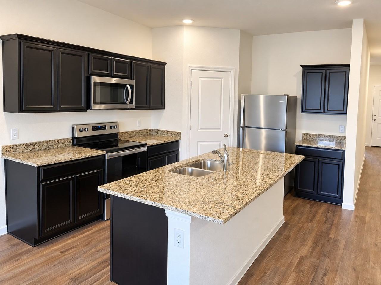 6525 Trident Ct - Photo 7 of 22