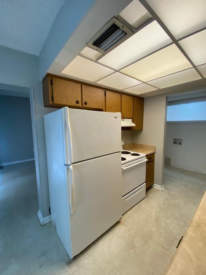 650 Avenue J Nw - Photo 5 of 21