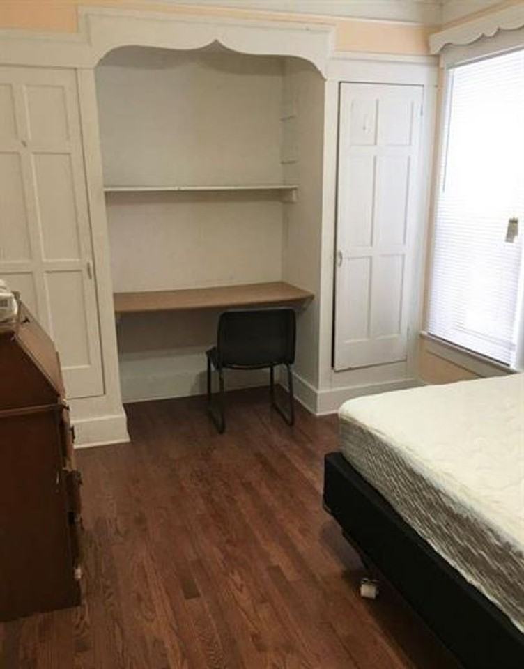 704 W Illinois St - Photo 3 of 22