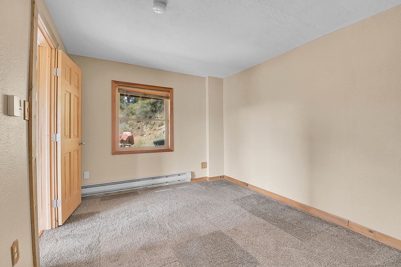 277 Mary Beth Rd - Photo 7 of 22