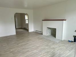 featured image of 1020 W Heron St