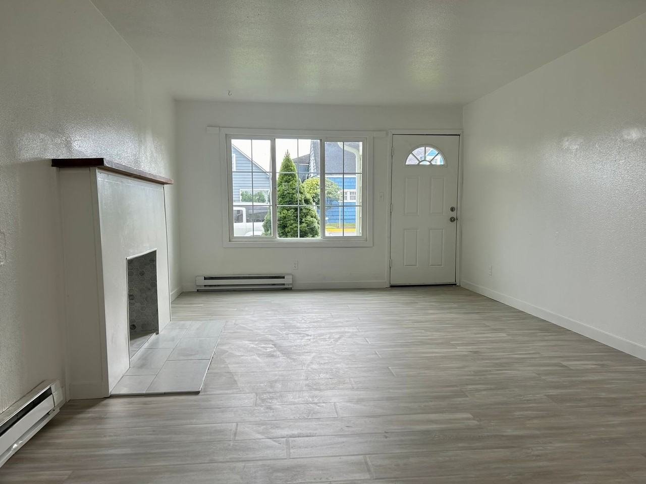 1020 W Heron St - Photo 2 of 10
