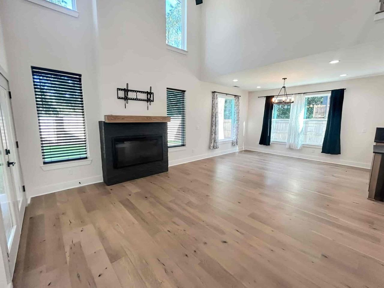 1670 Concord Dr Se - Photo 5 of 39