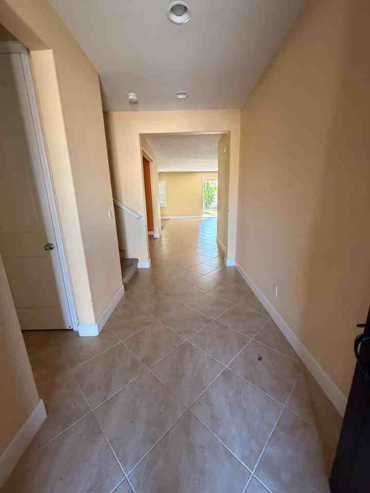 1804 Signet Ct - Photo 5 of 49