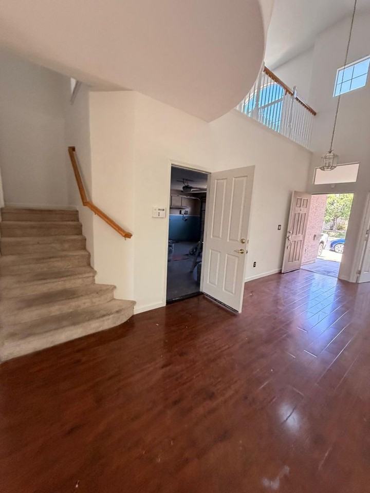 100 Halley Glen Dr - Photo 4 of 41