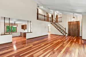 featured image of 939 W Lindbergh St