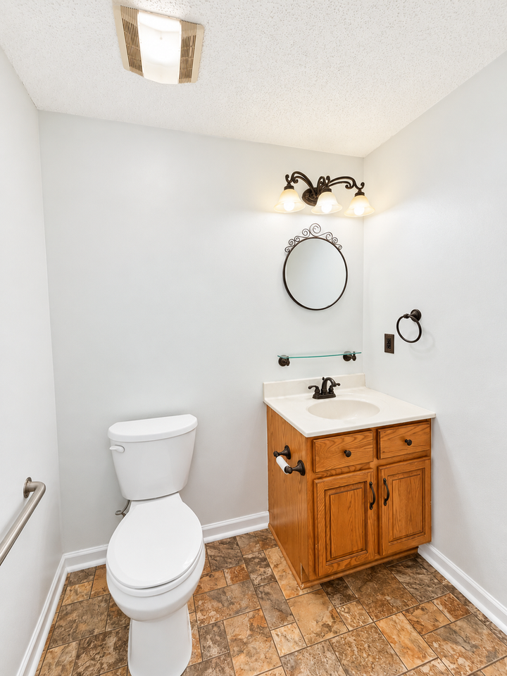 1130 Patrick Henry Pl - Photo 6 of 10